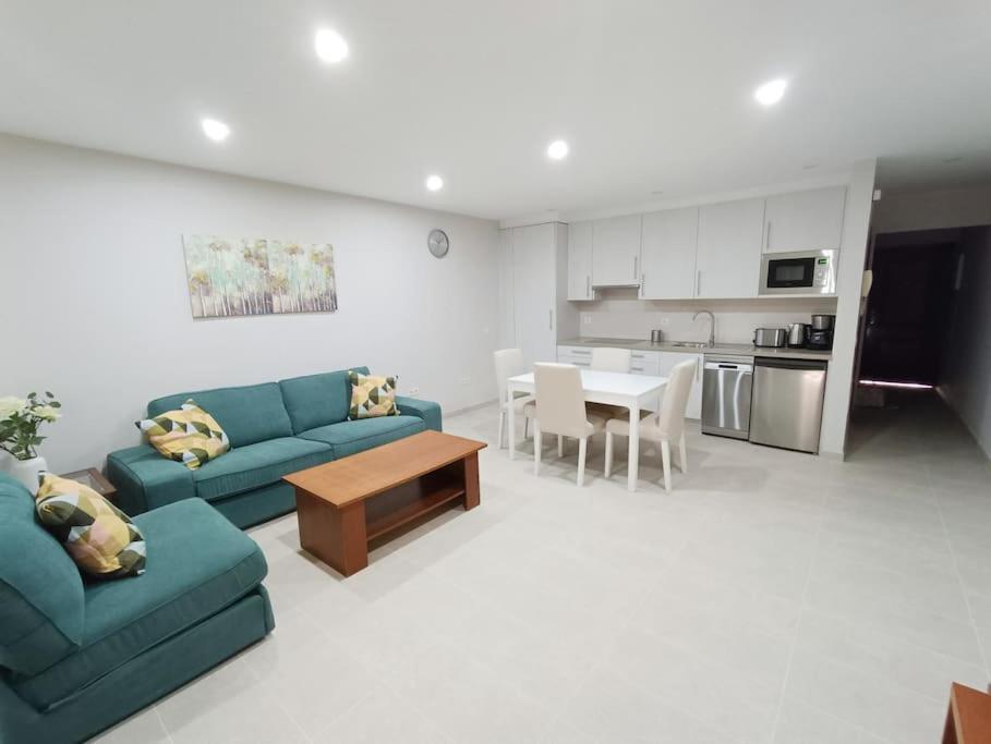 Apartamento Idaira Sun Лос Кристианос Екстериор снимка
