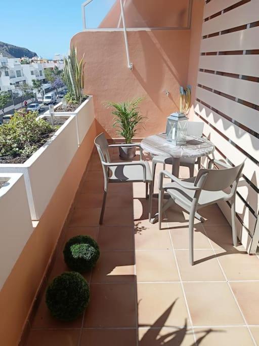 Apartamento Idaira Sun Лос Кристианос Екстериор снимка